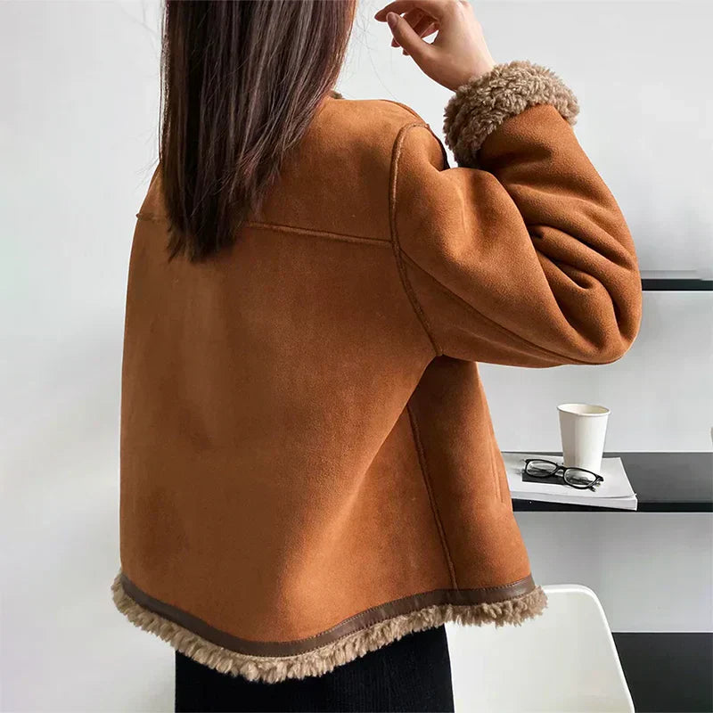 Alice | Chic Cropped Faux Fur Coat with Teddy Trim