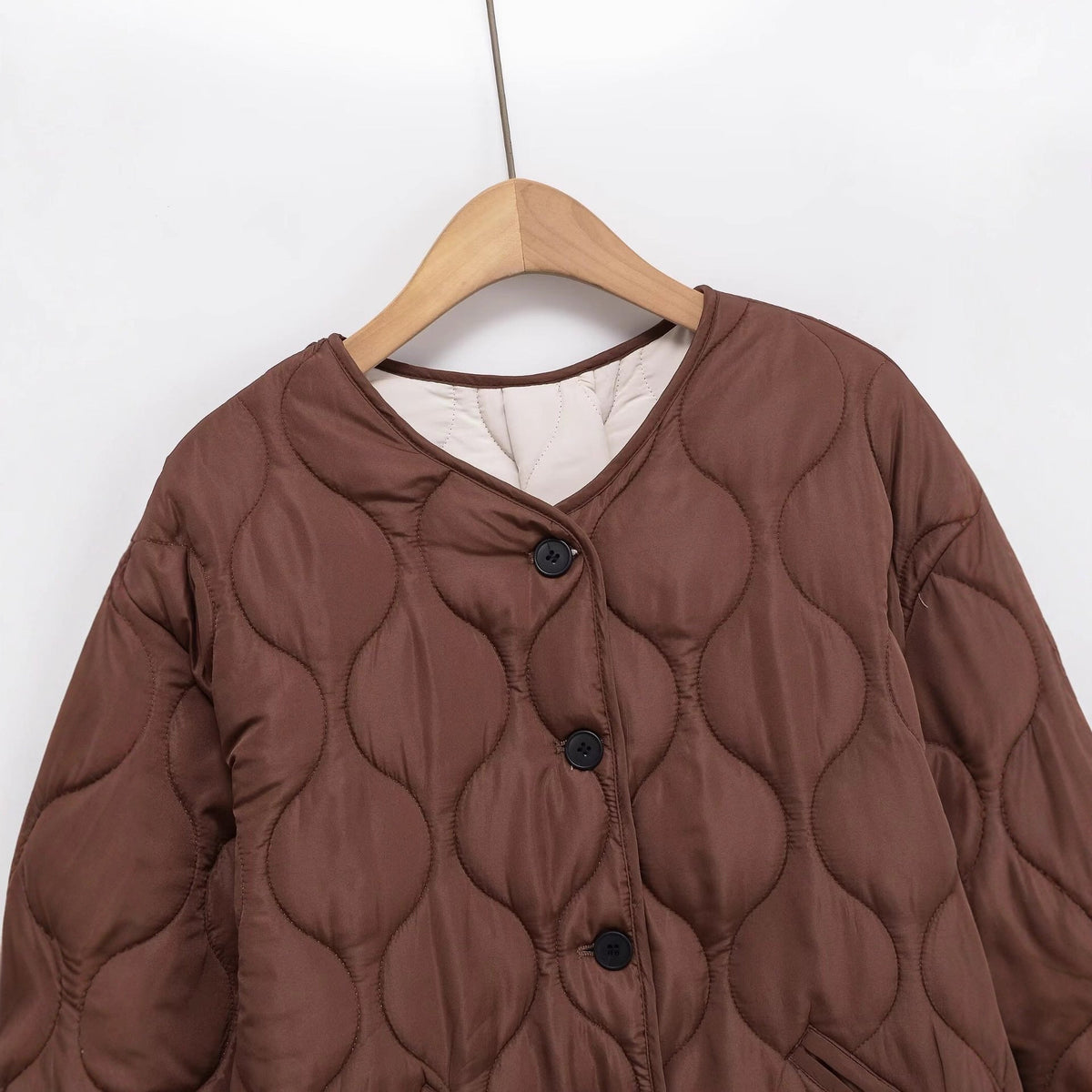 Aria | Elegant Quilted Jacket with Contrast Cuffs