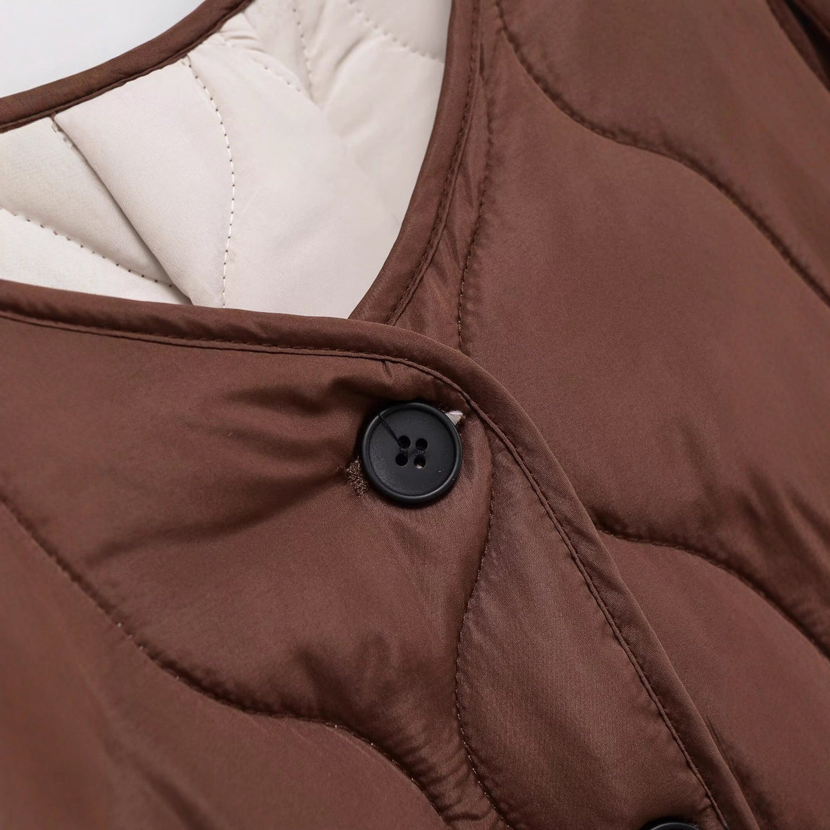 Aria | Elegant Quilted Jacket with Contrast Cuffs