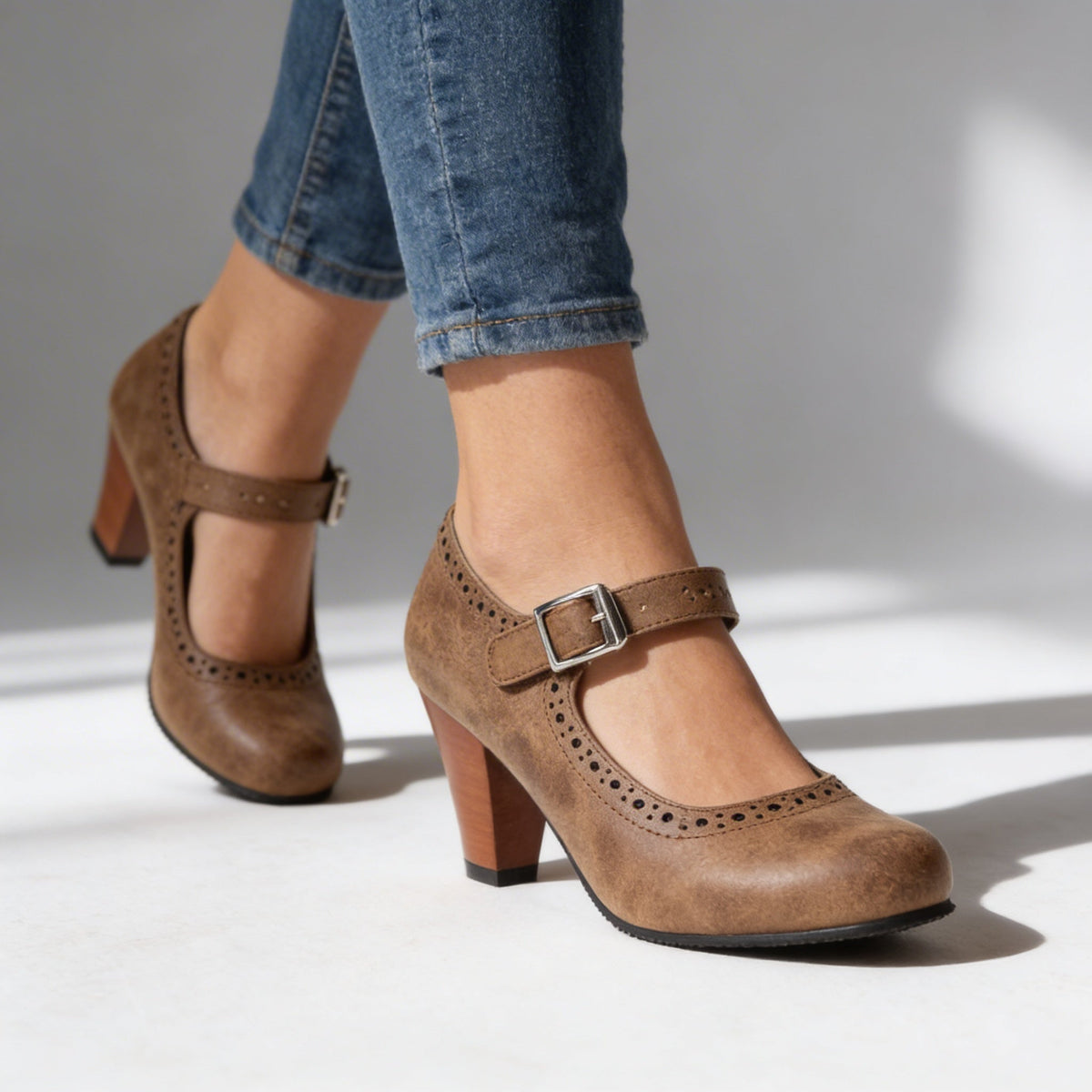 Aria | Relaxed Retro Brogue Mary Jane Heels