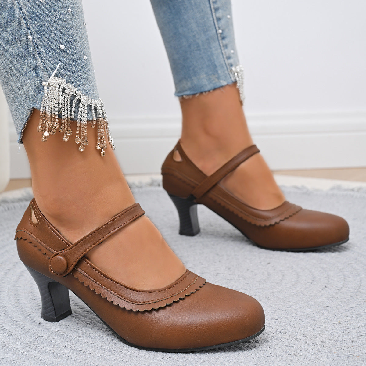 Ava | Classic Scalloped Mary Jane Block Heel Pumps