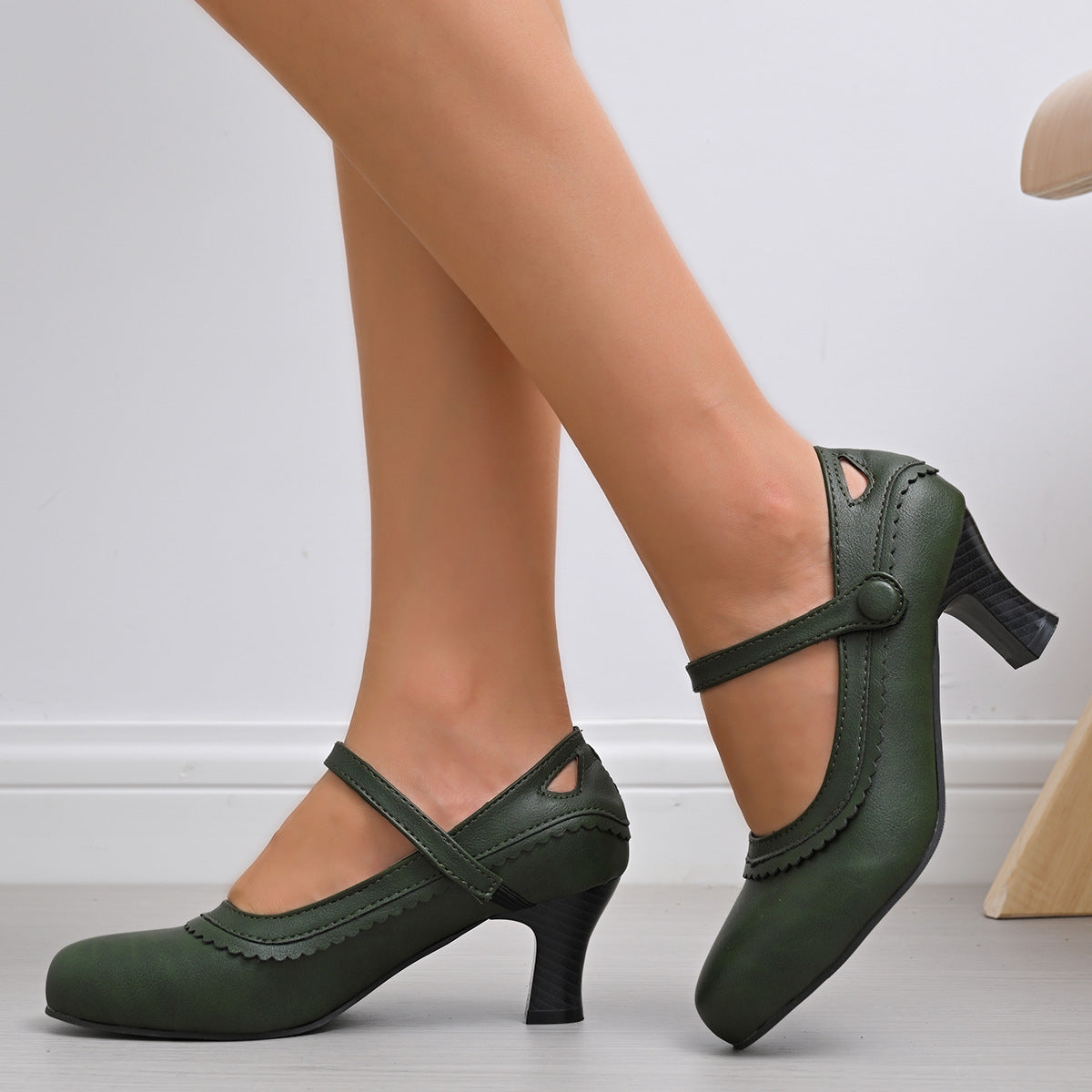 Ava | Classic Scalloped Mary Jane Block Heel Pumps