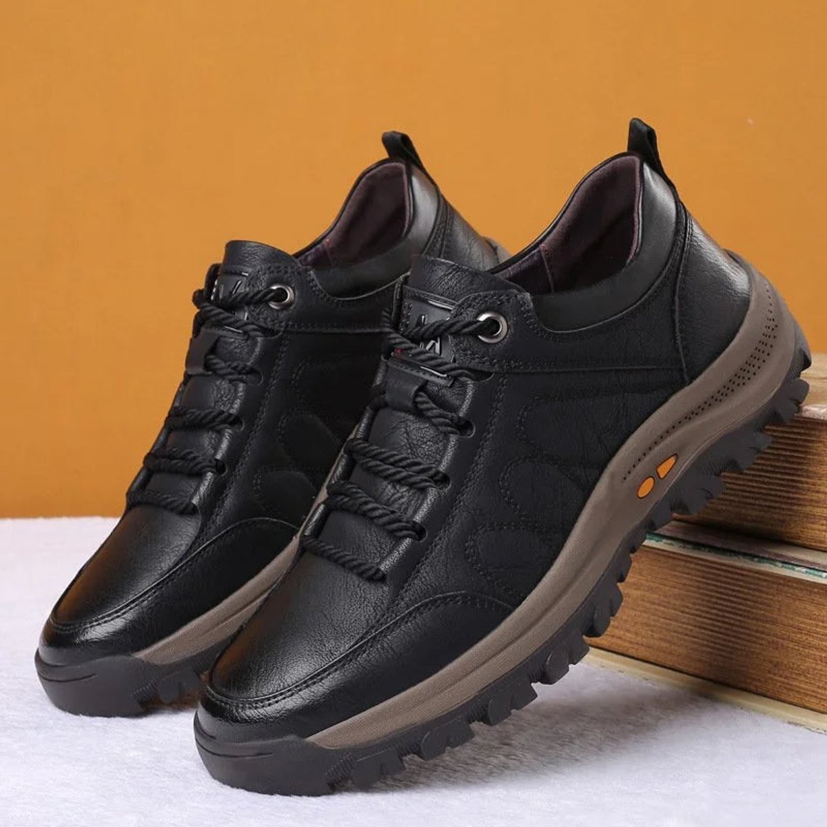 Bobby | Stylish Lace-Up Orthopedic Shoes with Cushioned Sole