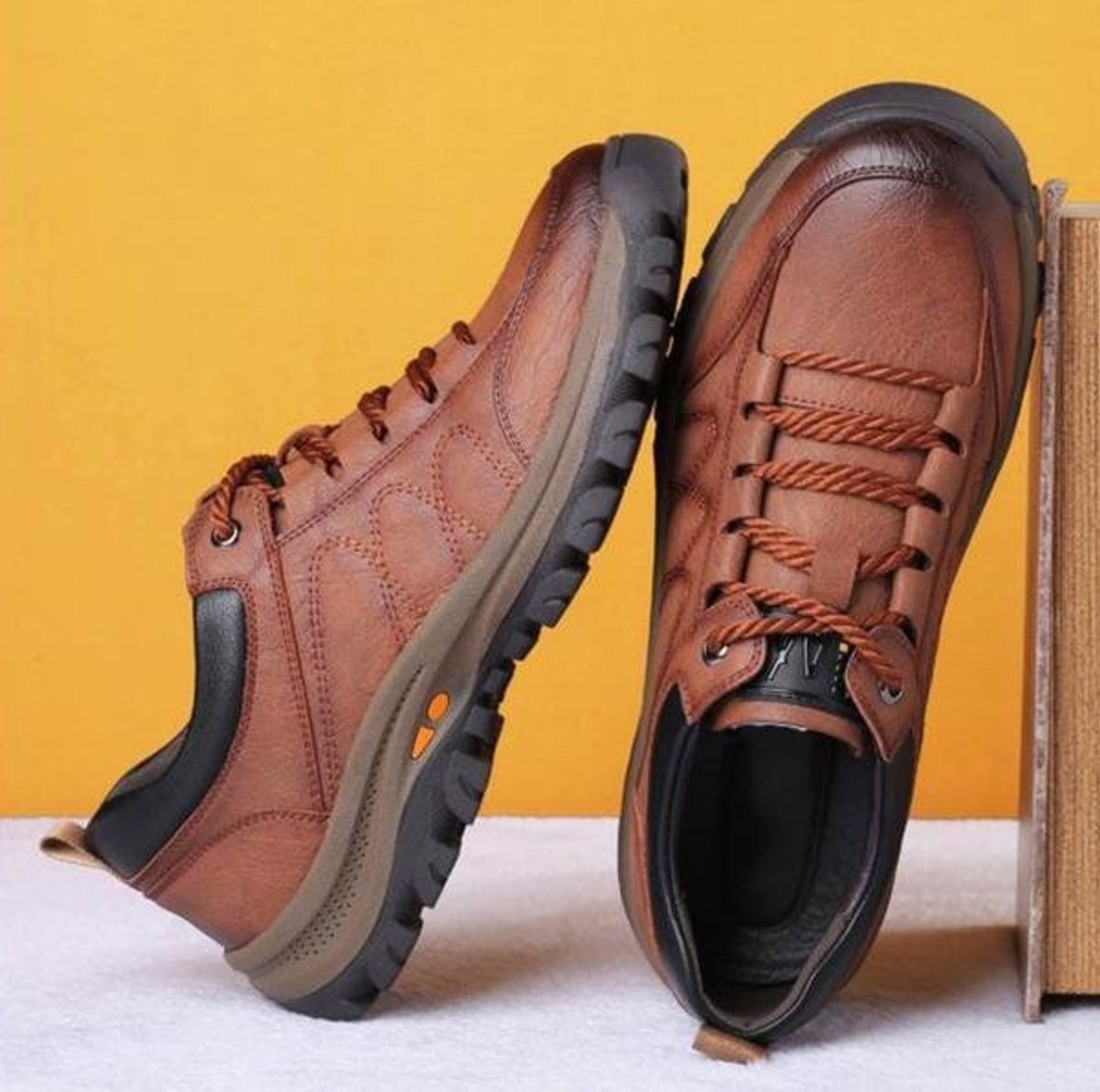 Bobby | Stylish Lace-Up Orthopedic Shoes with Cushioned Sole