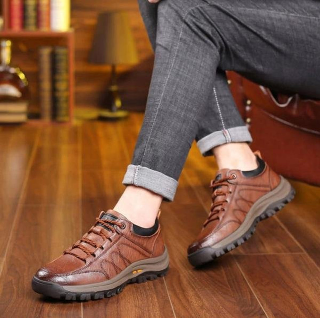 Bobby | Stylish Lace-Up Orthopedic Shoes with Cushioned Sole