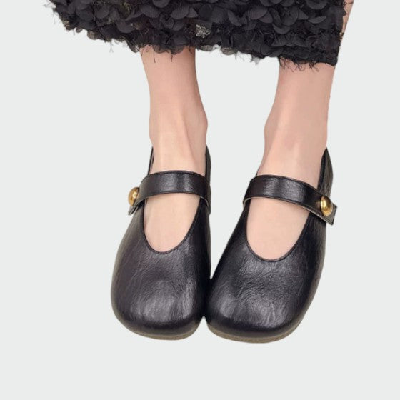 Clara | Timeless Round-Toe Button Strap Mary Jane Shoes