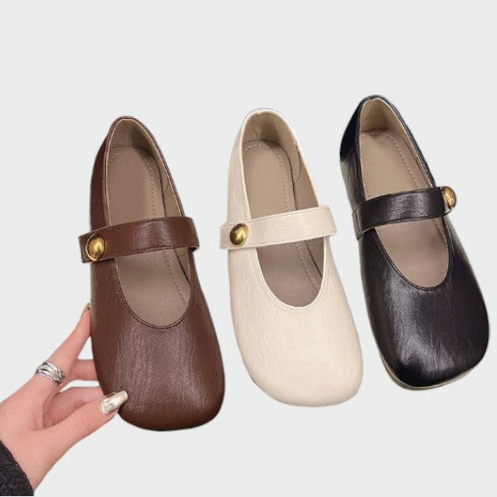 Clara | Timeless Round-Toe Button Strap Mary Jane Shoes