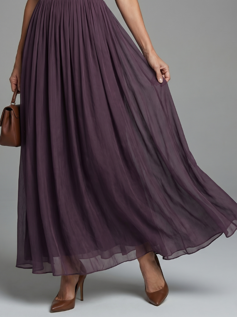 Daisy | Effortless Pleated Maxi Christmas Dress with Lace Trim