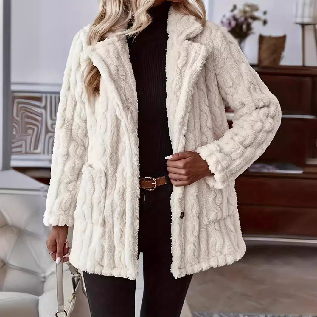 Eleanor | Graceful Cable Knit Faux Fur Coat with Wide Collar