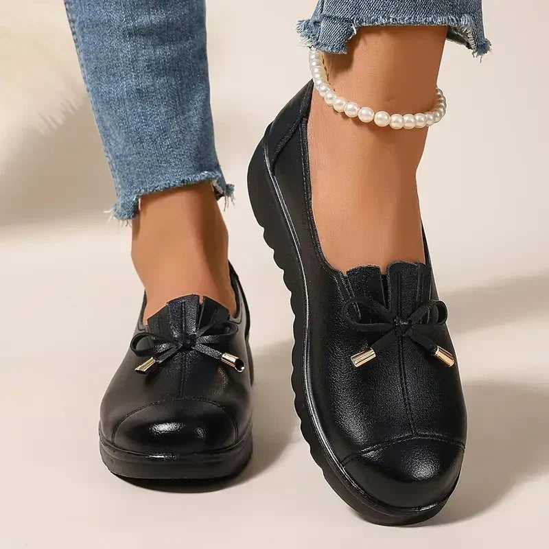 Ellie | Timeless Orthopedic Shoes with Bow Detail Moccasins