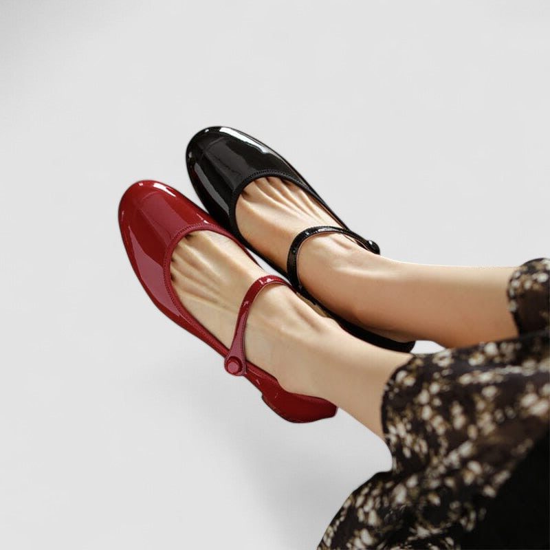 Erin | Timeless Glossy Mary Jane Block Heel Shoes