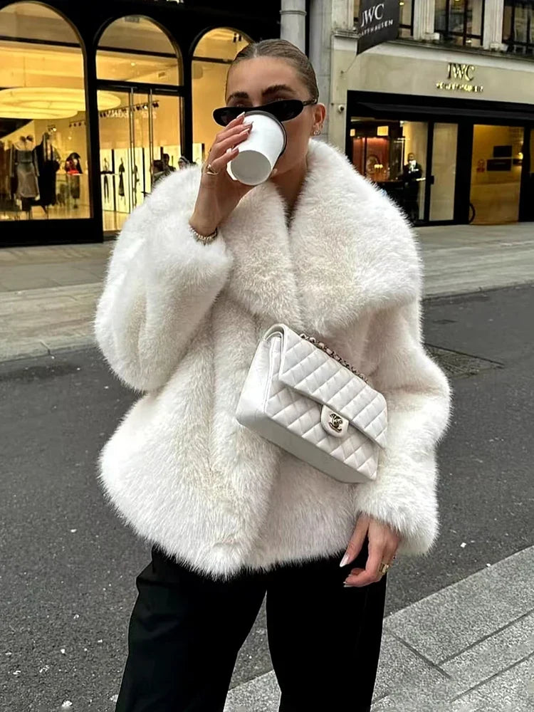 Evie | Classic Oversized Shawl Collar Faux Fur Coat
