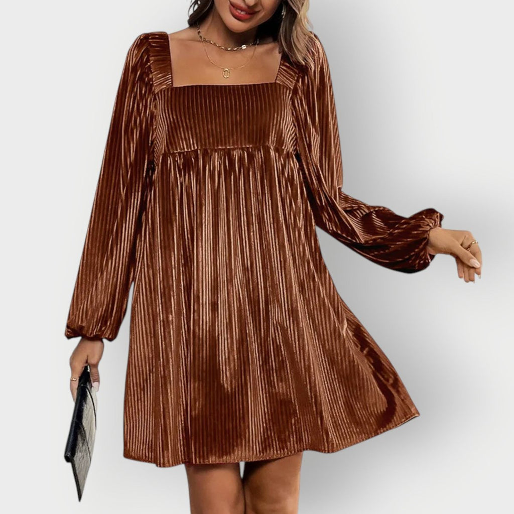 Harper | Graceful Pleated Square-Neck Christmas Dress