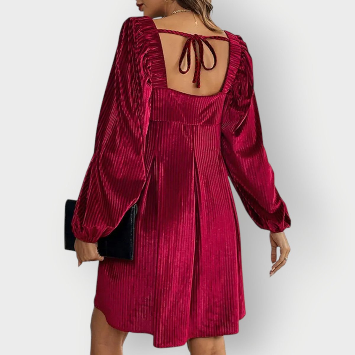 Harper | Graceful Pleated Square-Neck Christmas Dress