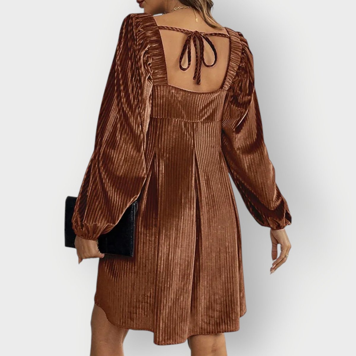 Harper | Graceful Pleated Square-Neck Christmas Dress