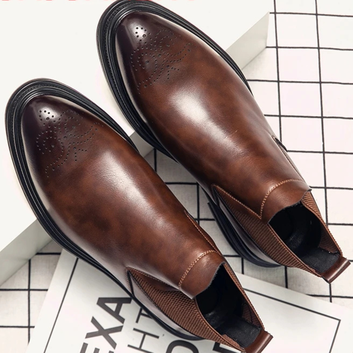 Hunter | Timeless Chelsea Brogue Detail Mens Boots