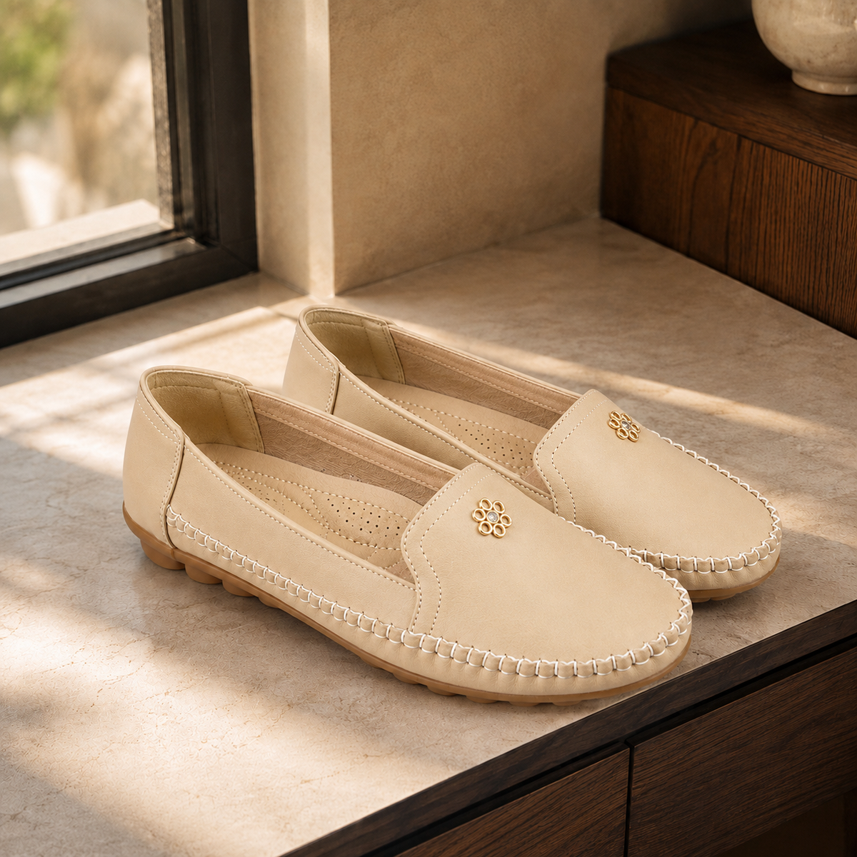 Jessica | Timeless Flower Trim Slip-On Moccasin Orthopedic Shoes