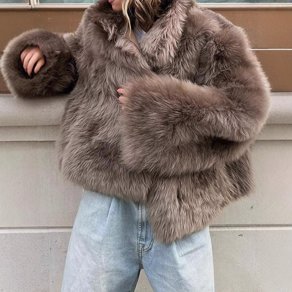 Lara | Graceful Wide Collar Faux Fur Coat
