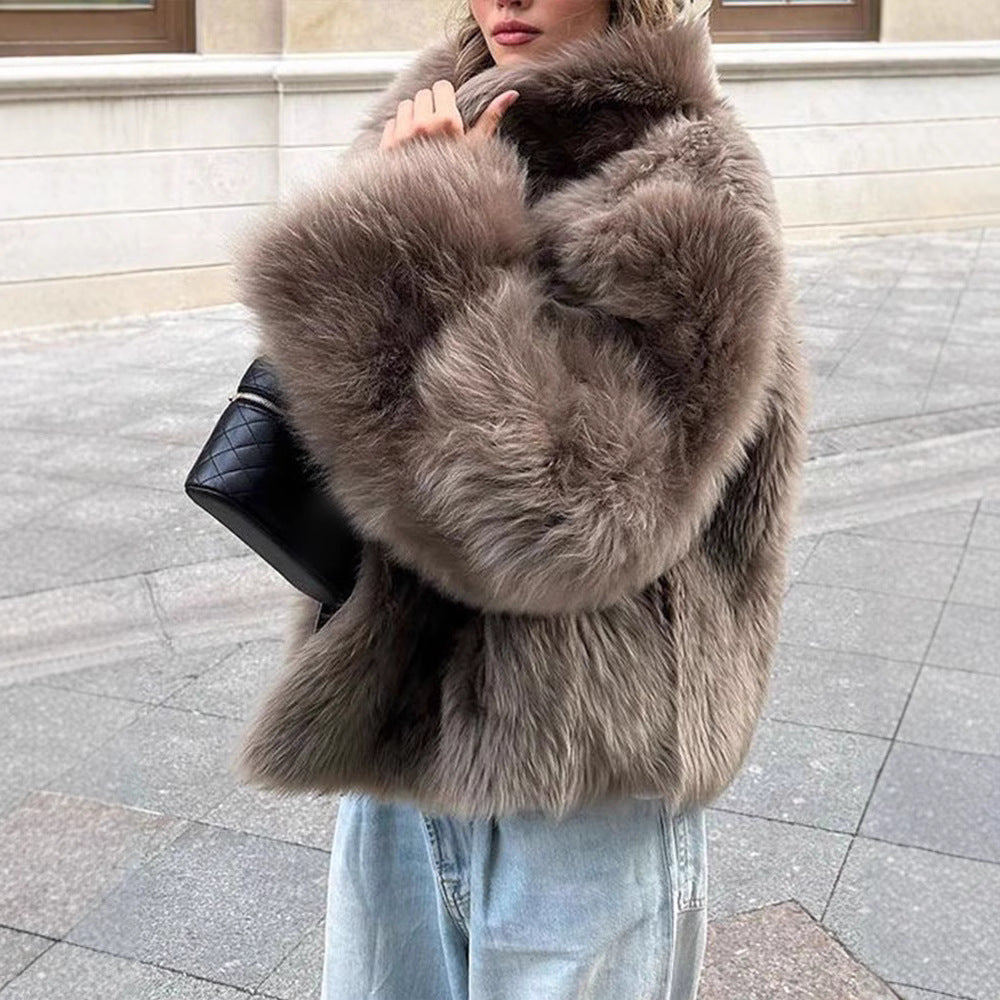 Lara | Graceful Wide Collar Faux Fur Coat