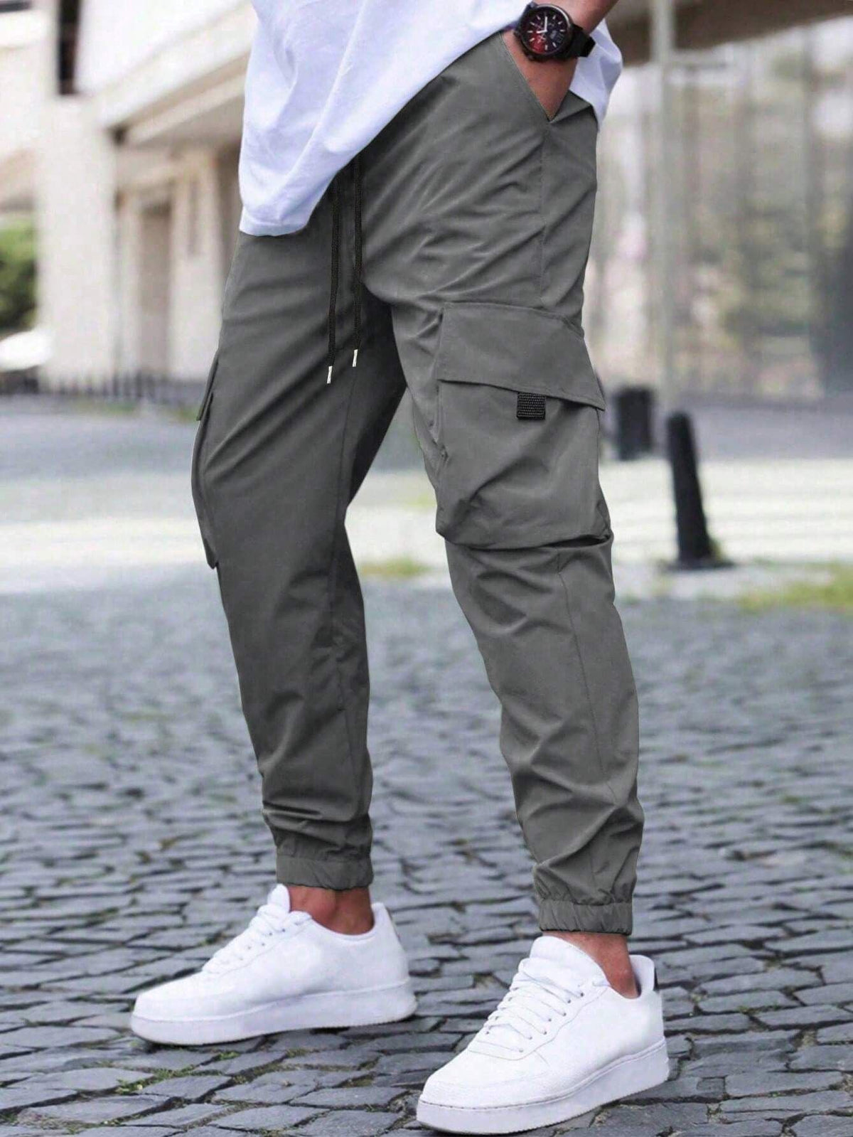 Leo | Graceful Relaxed Fit Utility Cargo Trousers
