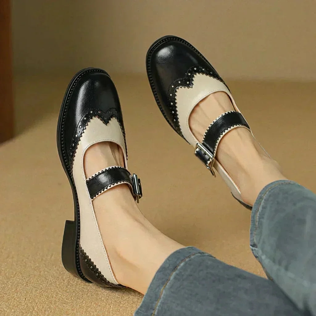 Lola | Graceful Scalloped Two-Tone Mary Jane Shoes