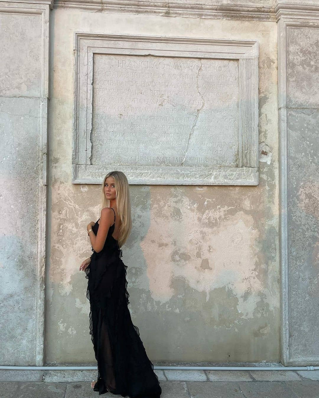 Luna | Elegant Ruffle Christmas Party Maxi Dress