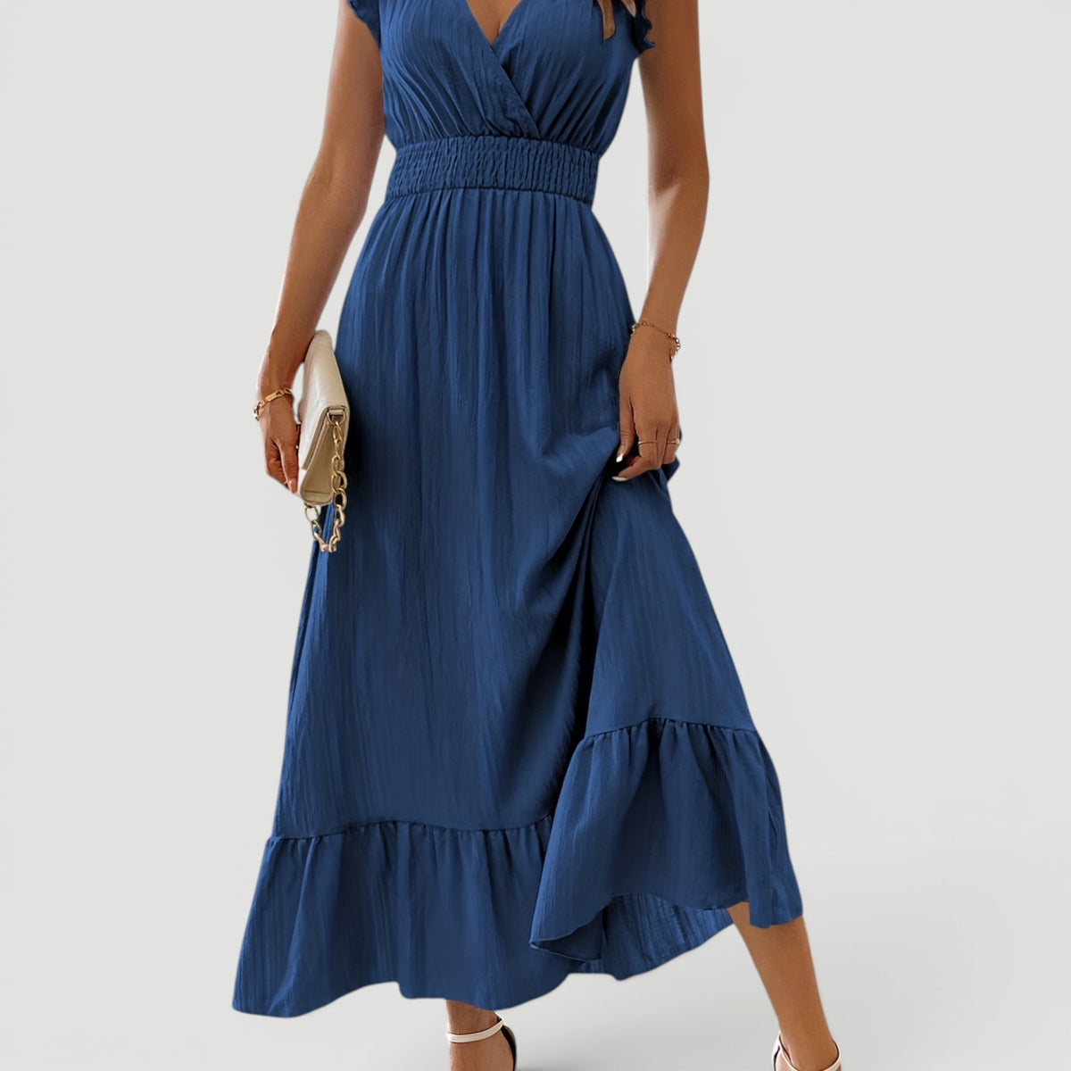 Lyra | Effortless Ruffle Sleeve Christmas Dress with Flowing Maxi Skirt