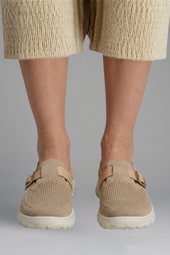 Mia | Relaxed Buckle Strap Slip-On Orthopedic Shoes