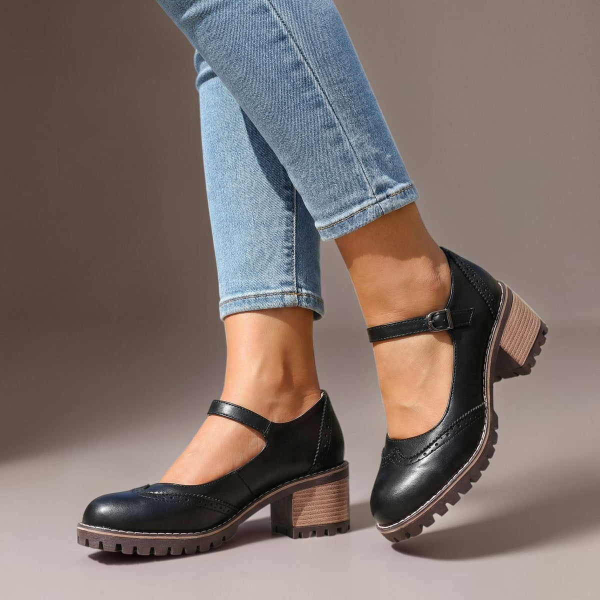 Mia | Stylish Brogue Mary Jane Shoes with Block Heel