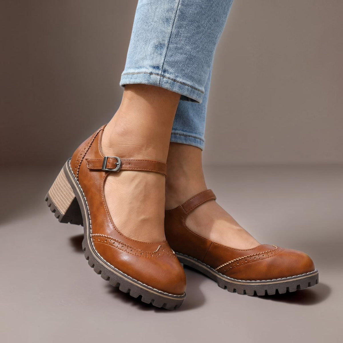 Mia | Stylish Brogue Mary Jane Shoes with Block Heel