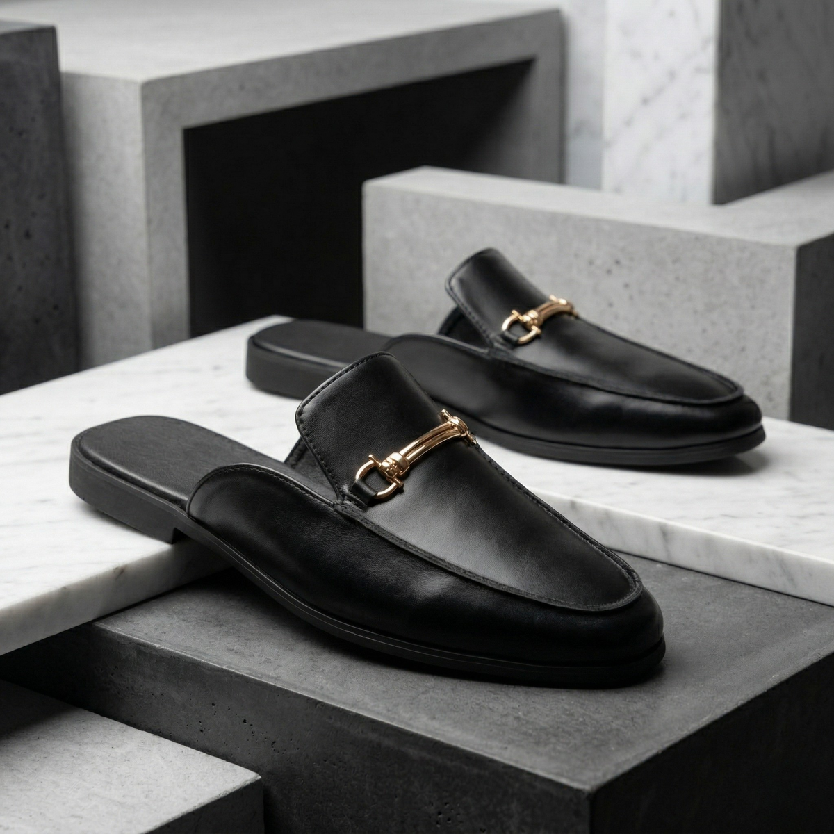 Musa | Polished Horse-Bit Buckle Mule Slippers
