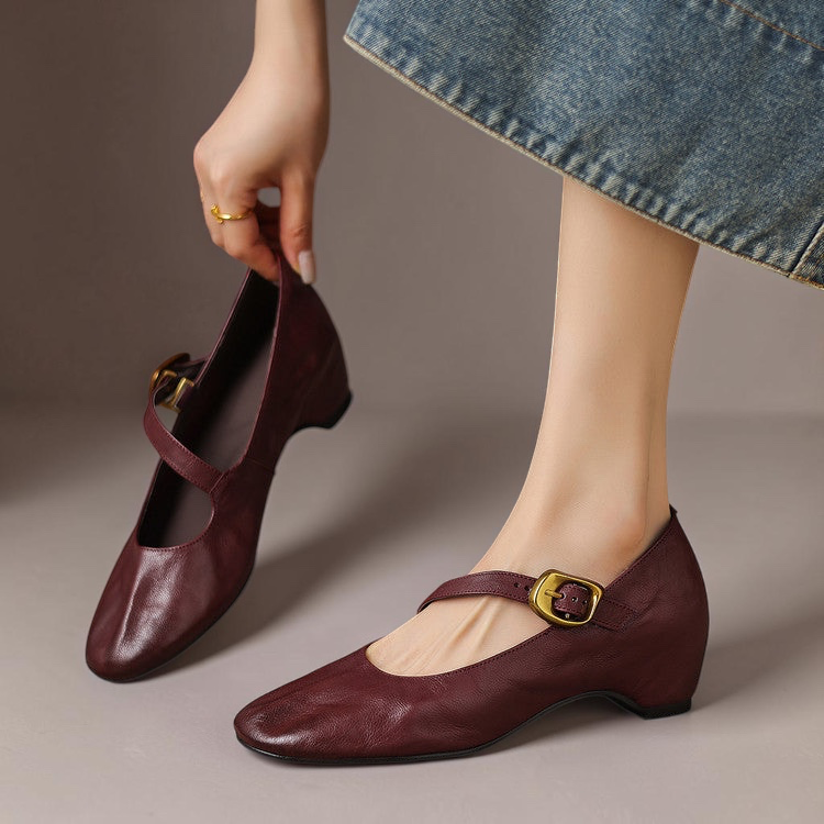 Myla | Relaxed Round Toe Mary Jane Flats with Buckle Strap