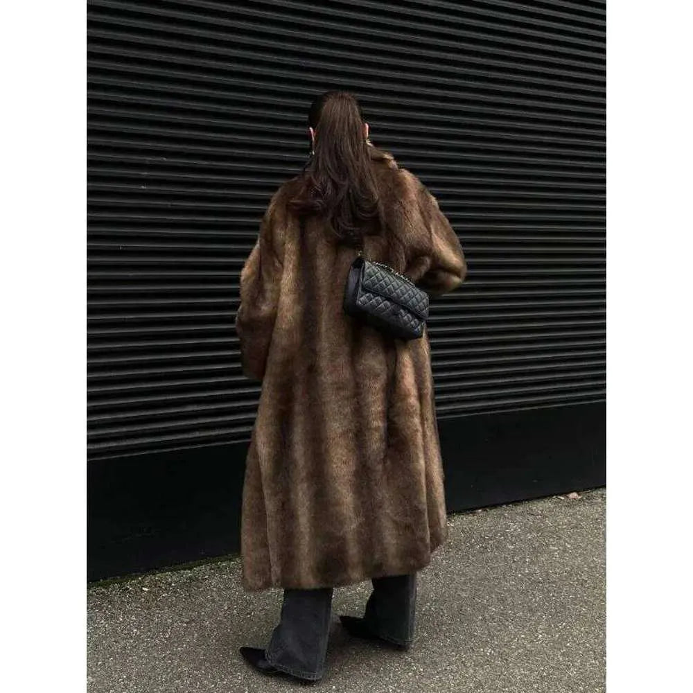 Nora | Sophisticated Oversized Faux Fur Coat