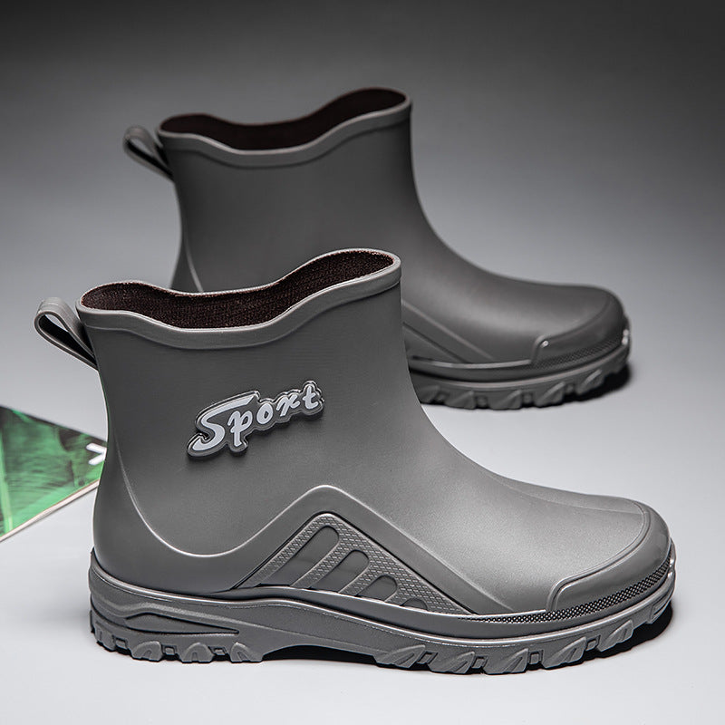 Oakley | Sophisticated Ridged-Sole Waterproof Boots for Outdoor Wear