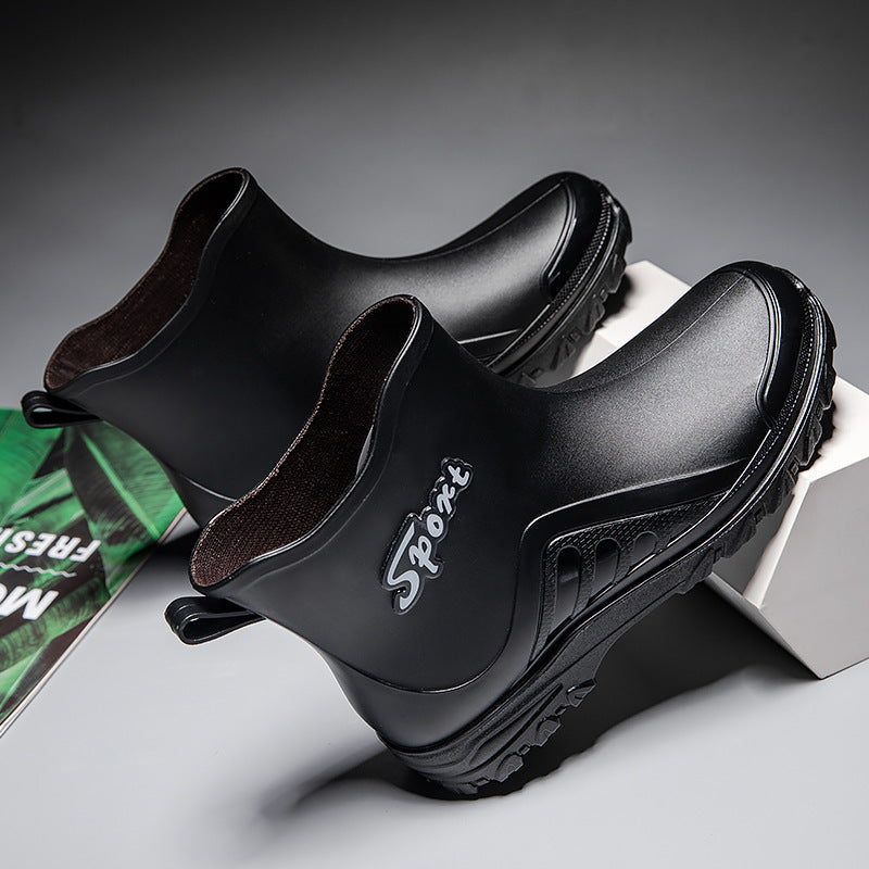 Oakley | Sophisticated Ridged-Sole Waterproof Boots for Outdoor Wear
