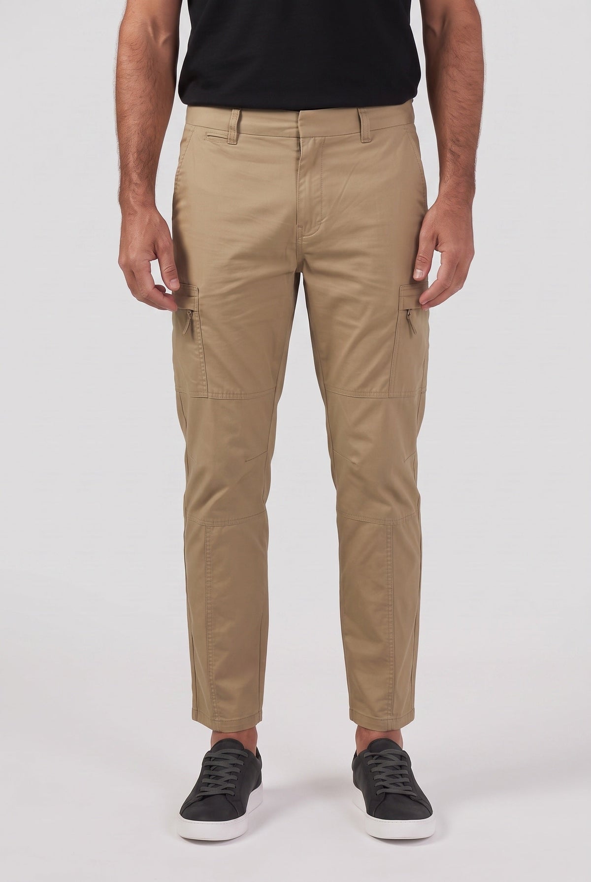 Rory | Sophisticated Tapered Cargo Trousers with Utility Pockets
