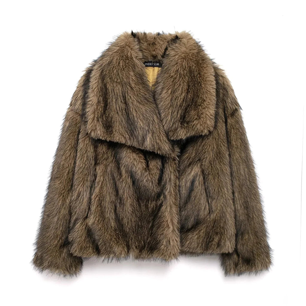Rose | Effortless Cropped Faux Fur Coat with Oversized Collar