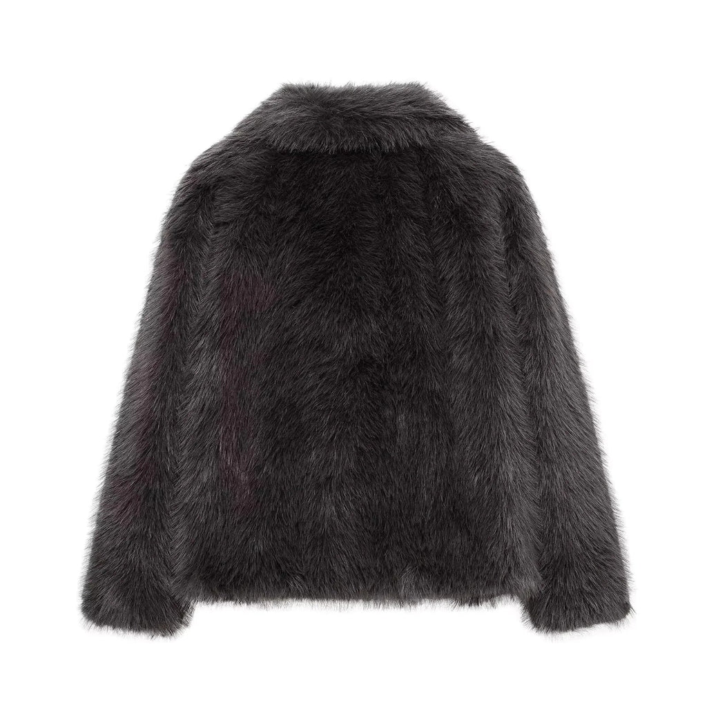 Rose | Effortless Cropped Faux Fur Coat with Oversized Collar