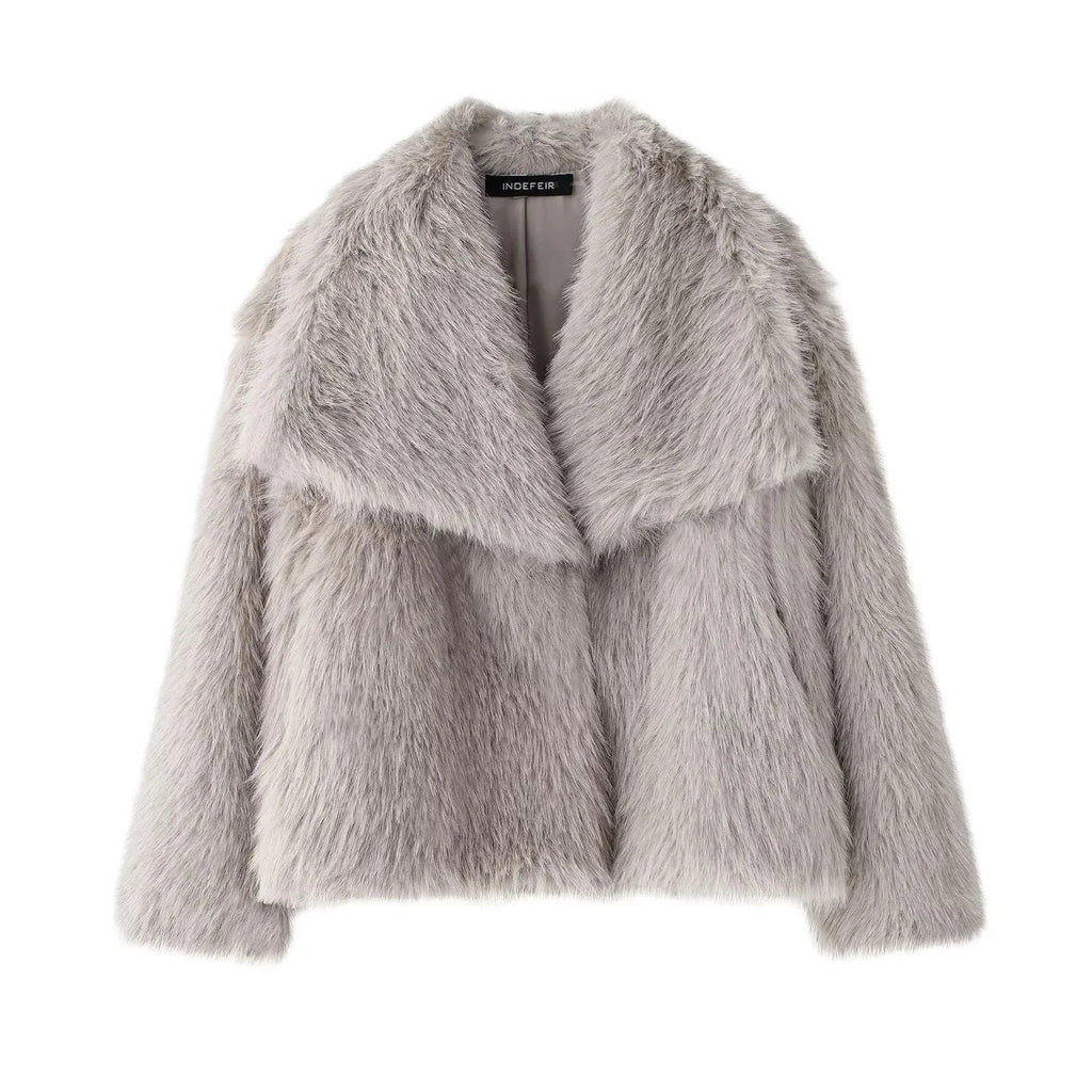 Rose | Effortless Cropped Faux Fur Coat with Oversized Collar