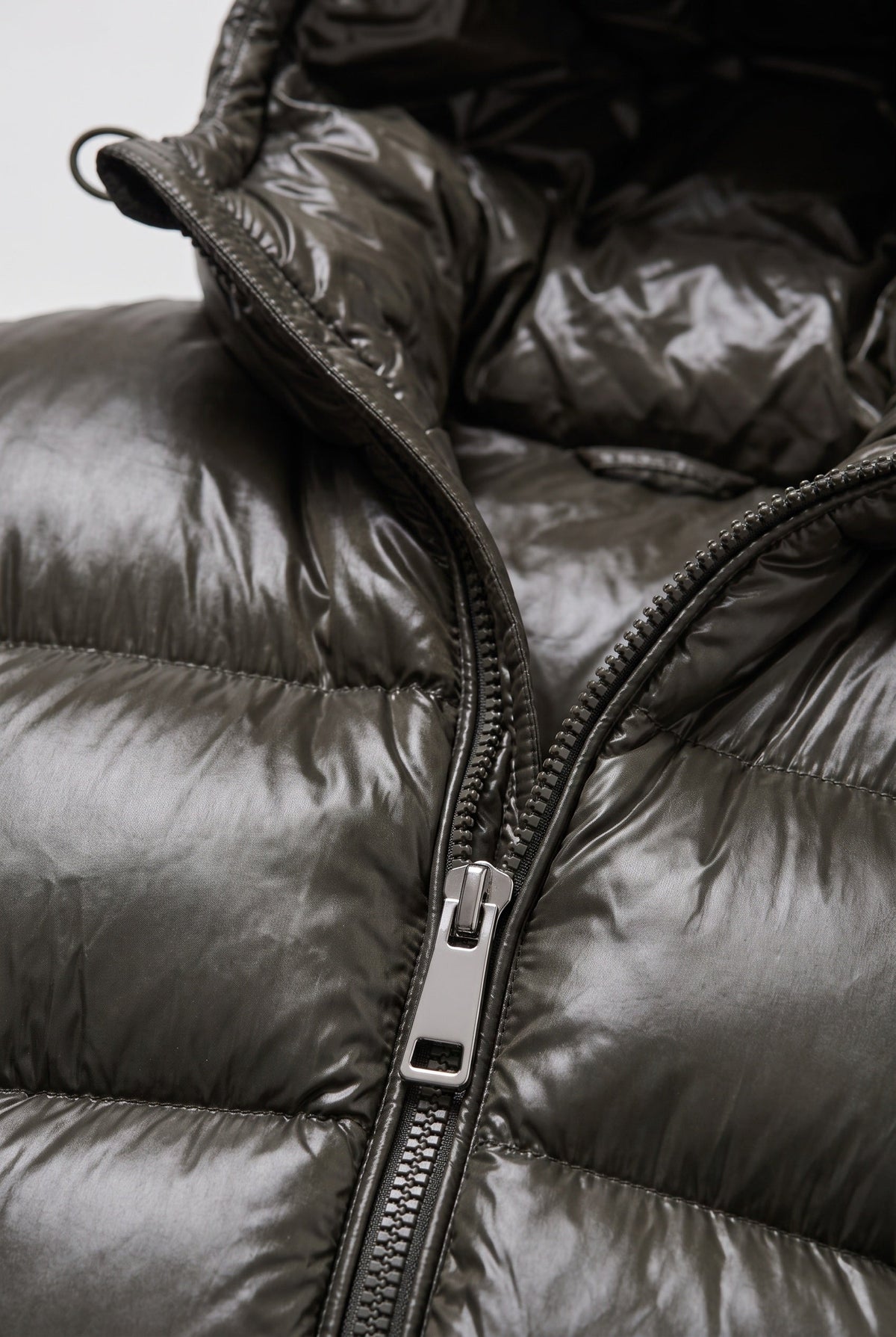 Sebastian | Effortless Hooded Zip-Front Puffer Jacket