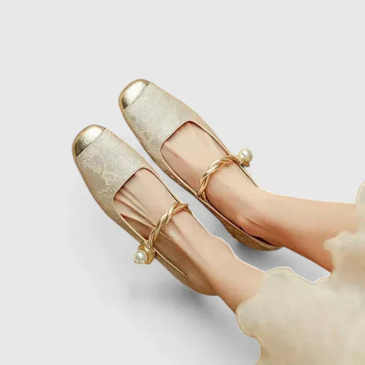 Sofia | Relaxed Pearl Strap Block Heel Mary Jane Shoes