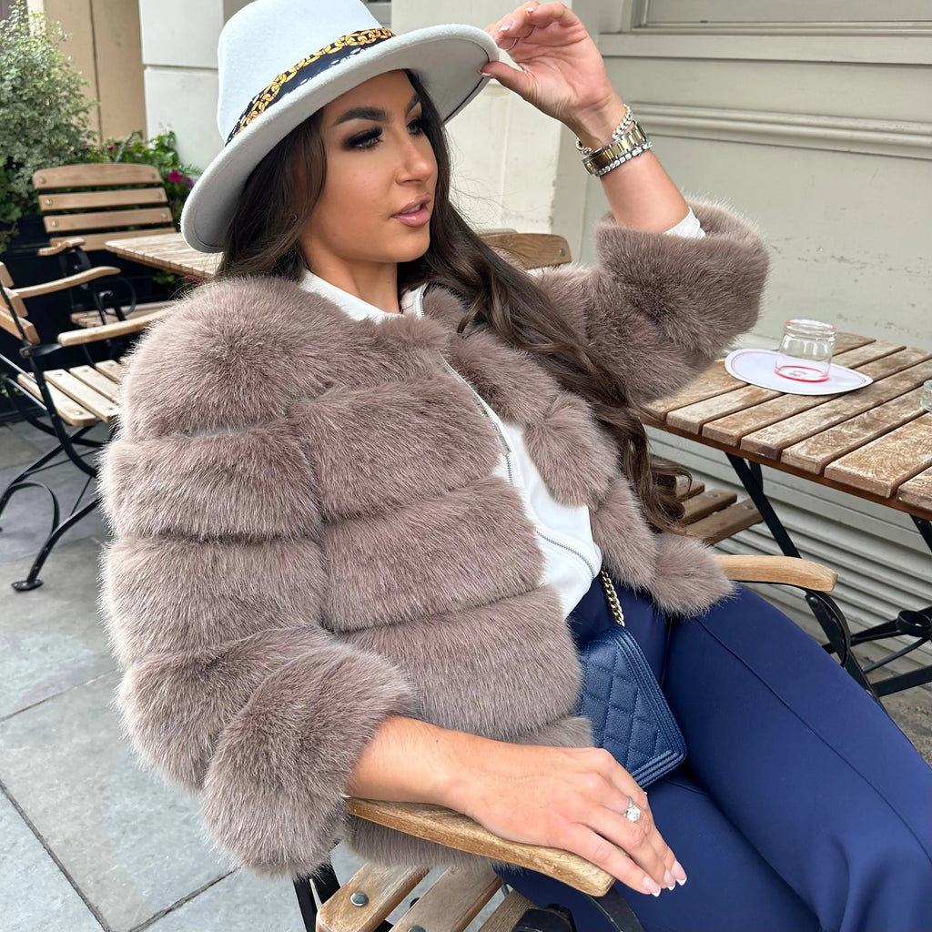 Sofia | Stylish Cropped Faux Fur Coat with Textured Ribbed Panels