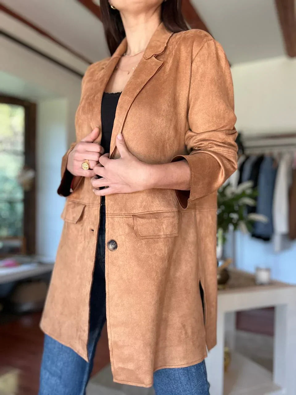 Willow | Chic Tailored Suede Jacket with Button Detail